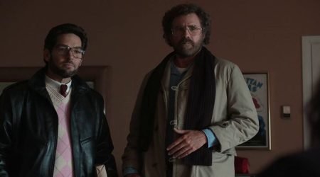 The Shrink Next Door 1x01 Pilot