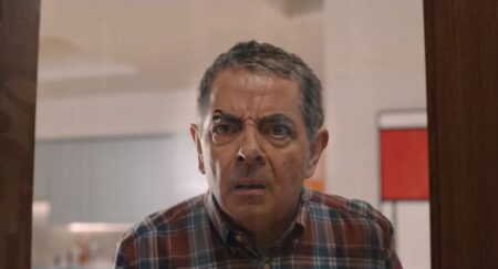 Man vs. Bee 1x01 recensione