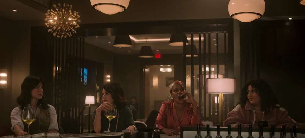 The Girls On The Bus 1x01 recensione