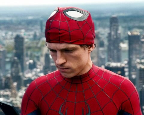 Tom Holland nei panni di Spider-Man in Brand New Day
