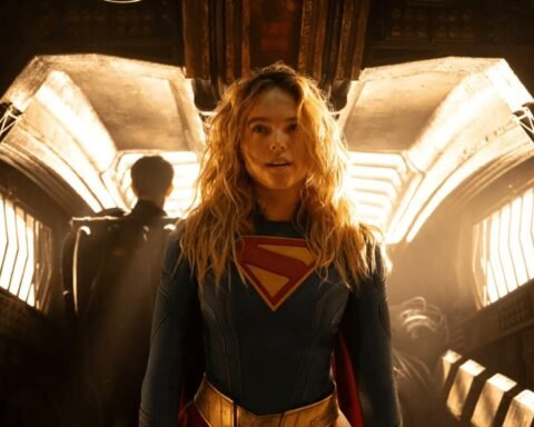 Supergirl film DC recensione con Milly Alcock, Krypto e Lobo