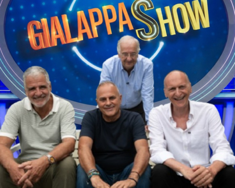 Walter Veltroni sul set del documentario L’assurda storia della Gialappa’s Band dedicato ai 40 anni del trio
