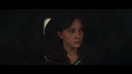 Cent'Anni di Solitudine 2x03-2x04: Remedios la Bella vola in cielo tra i panni bianchi stesi a Macondo.