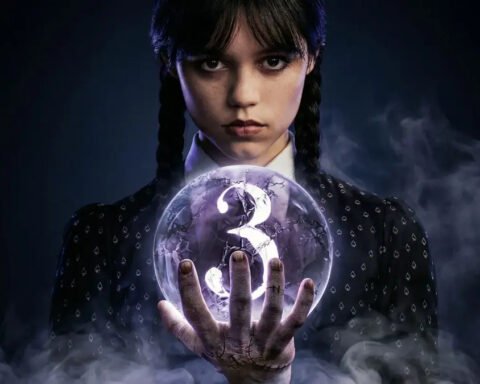 Jenna Ortega nei panni di Mercoledì Addams nella terza stagione della serie Netflix