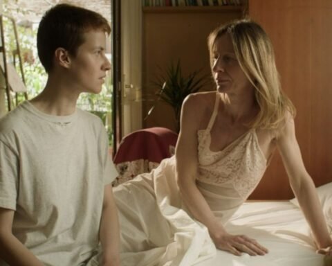 Roberta Rovelli e Ioana Miruna Drajneanu in Demetra In Esilio di Maria Giovanna Cicciari