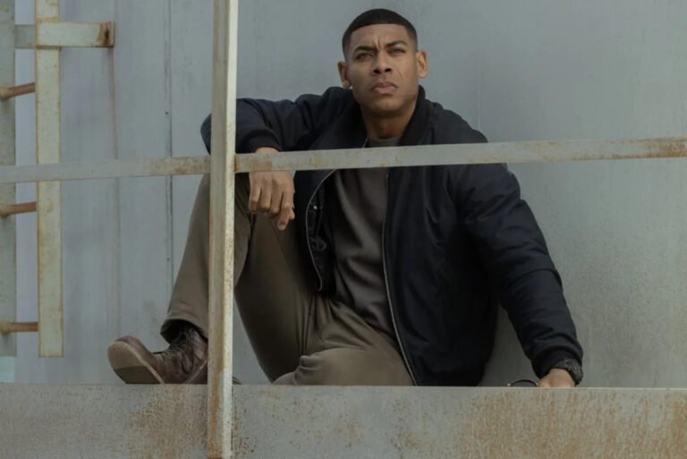 Lanterns 1x04 recensione: Hal Jordan e John Stewart nella caccia al Manhunter in The Weenie