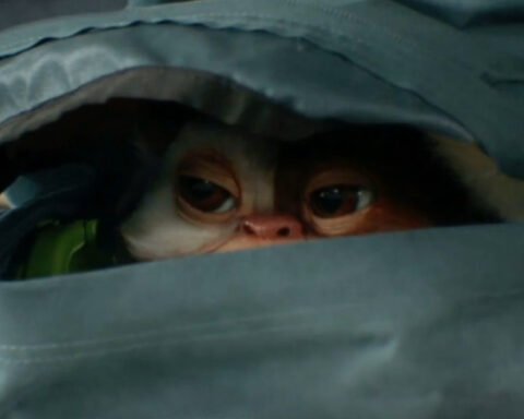 Gizmo in Gremlins, saga che tornerà al cinema con un nuovo film diretto da Chris Columbus nel 2028