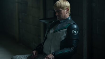 Lanterns 1x06 recensione: John Stewart e Guy Gardner in Bad Optics, dieci anni dopo gli eventi di Rushville