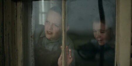 Fotogramma di East Of Eden 1x05 – Departure, miniserie Netflix