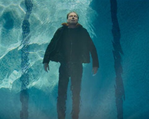 VisionQuest 1x03 recensione: Visione, Thomas e Ultron nell'episodio Reboot della serie Marvel.