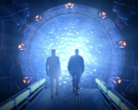 Portale Stargate e Jac Schaeffer, creatrice di WandaVision, per il nuovo progetto televisivo sviluppato da Amazon MGM Studios.