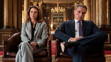 Keri Russell interpreta Kate Wyler in The Diplomat insieme a Rupert Sewell nella serie Netflix ufficialmente rinnovata per la quinta stagione