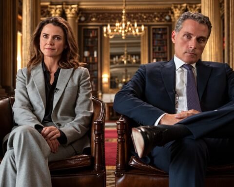 Keri Russell interpreta Kate Wyler in The Diplomat insieme a Rupert Sewell nella serie Netflix ufficialmente rinnovata per la quinta stagione